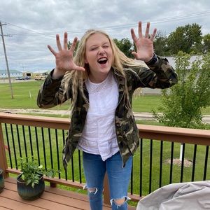 Meet your Posher, Tori